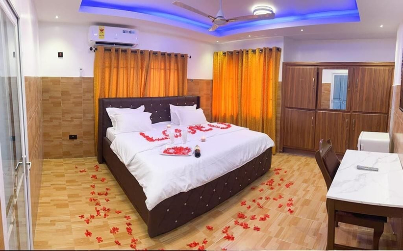 Room 4, Hinstock Hotel, Tema
