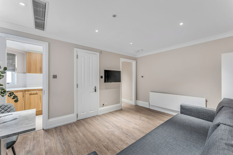 Others 4, Cleveland Residences Paddington, London