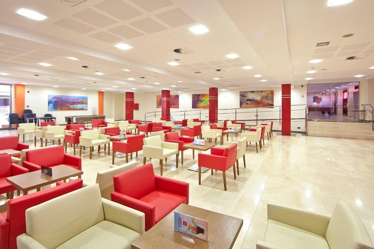 Food & Drinks 4, MLL Caribbean Bay, Baleares