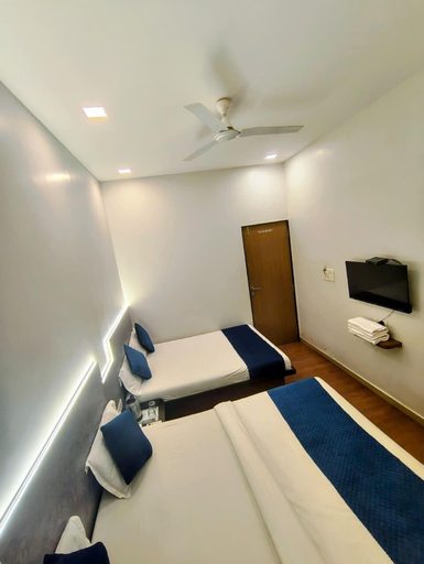 Bedroom 5, Hotel Ritz Vesu, Surat