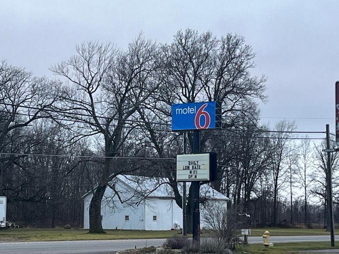 Exterior & Views 3, Motel 6 Portland, IN, Jay