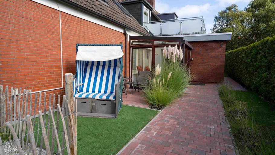 Garden 3, Gemuetliche Ferienwohnung mit Wintergarten, Bensersiel, Wittmund