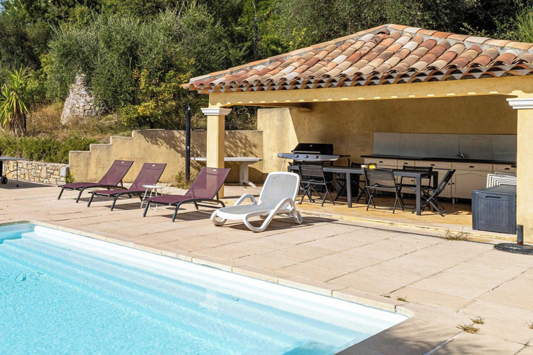 Outdoor dining 5, A/C House 4br/10p With Pool - 40 min From Cannes, Alpes-Maritimes