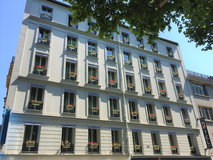 Exterior & Views 2, Hotel Lumières Montmartre Paris, Paris