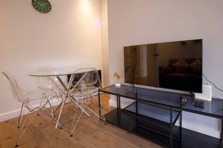 Room 4, Luxury Charming Seaside Flat Weymouth, Dorset