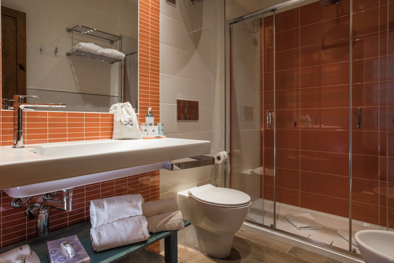 Bathroom 4, Cormoran Resort Villasimius, Cagliari