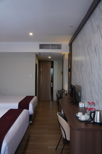 bedroom 14