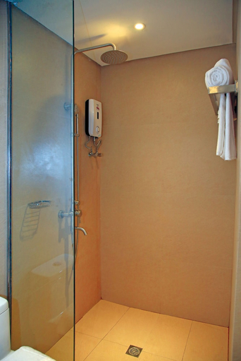 Bathroom, Proxy by The Oriental Albay, Legazpi City