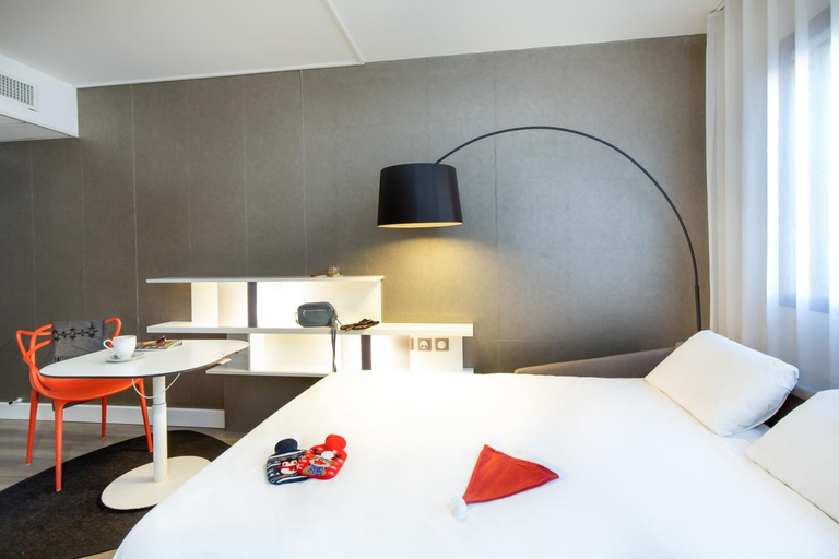 Bedroom 3, Novotel Suites Perpignan Centre, Pyrénées-Orientales