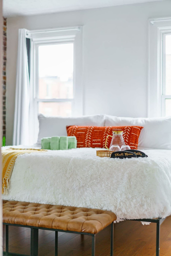 Room 2, Prime Location Top Rated Clean Parking Free, Franklin