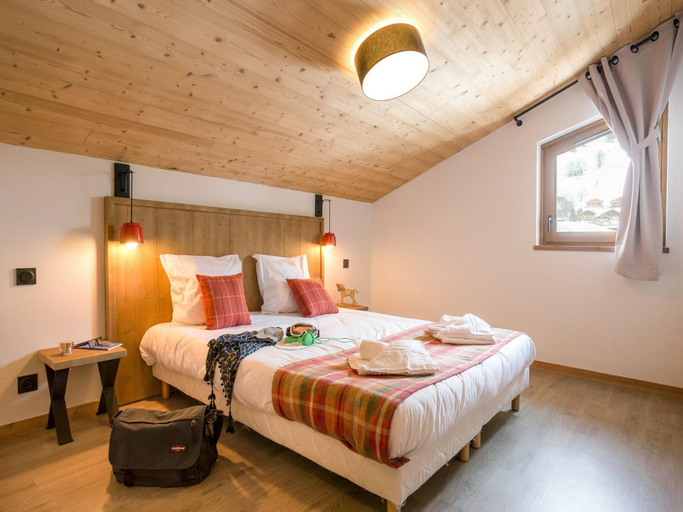Room 3, Holiday Home in Alps Near Ski Trails, Savoie