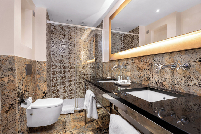 Bathroom 5, Hotel Royal Prague, Praha 7