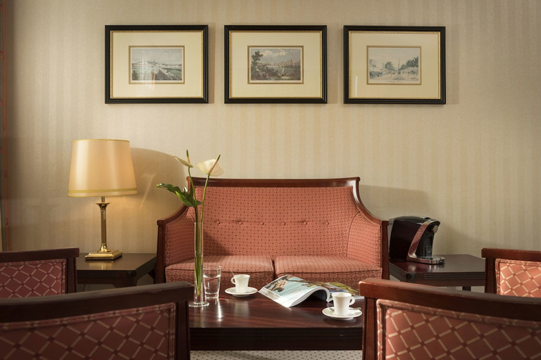 Guestroom 5, Parkhotel Mannheim, Mannheim