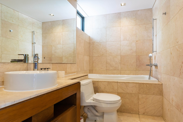 Bathroom 4, Ocean Villas Beach Resort, Da Nang