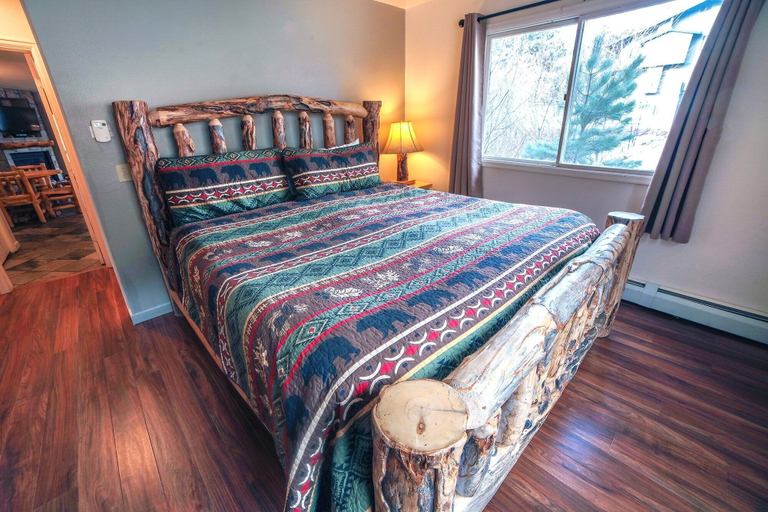 Bedroom 2, Fawn Valley Inn: 267 1 Bedroom Condo, Larimer