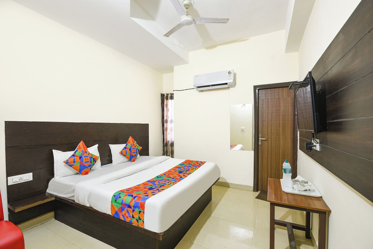 Primary image, Fabhotel Red Ark Inn, Sahibzada Ajit Singh Nagar