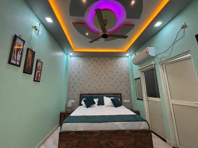 Room 3, Hotel BDC, Allahabad