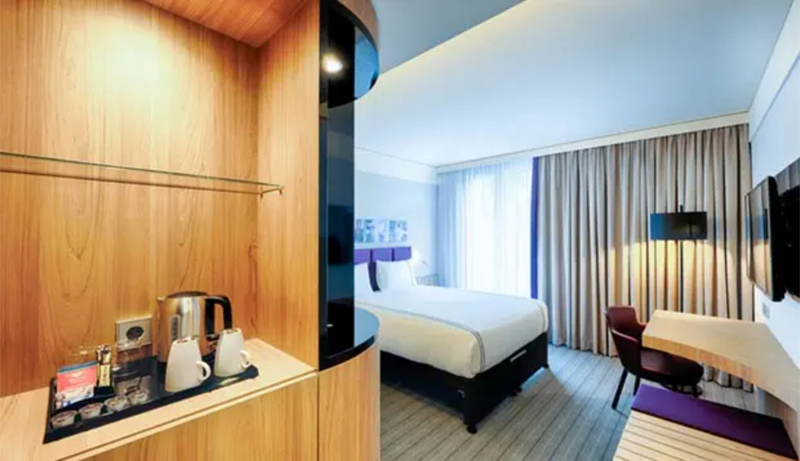 Bedroom 3, Premier Inn Heilbronn City Centre, Heilbronn