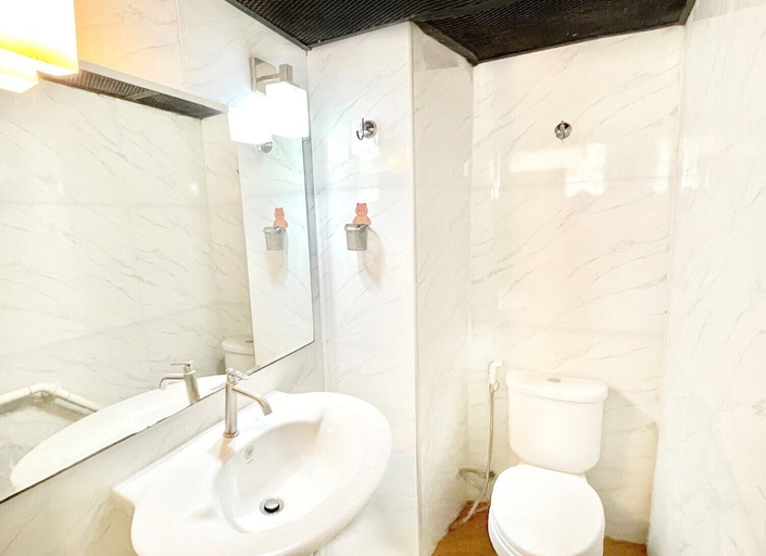 Bathroom 3, Sudyod Hotel, Bang Plad