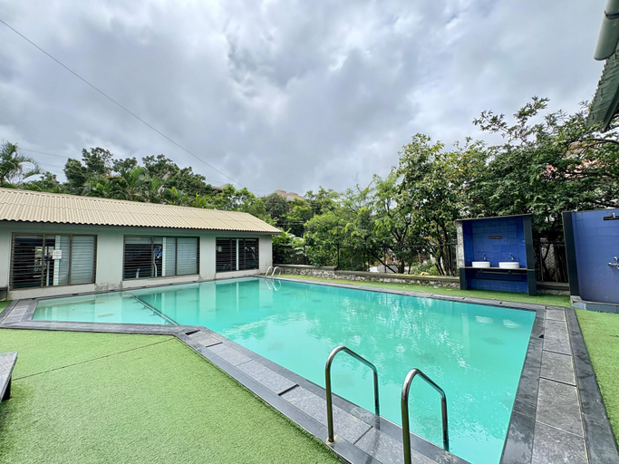 Pool, Honey Bee - A Boutique Resort, Pune