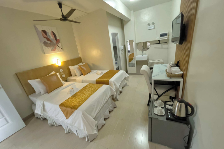 Room 2, Hotel Adelina Balanga City Bataan, Balanga City