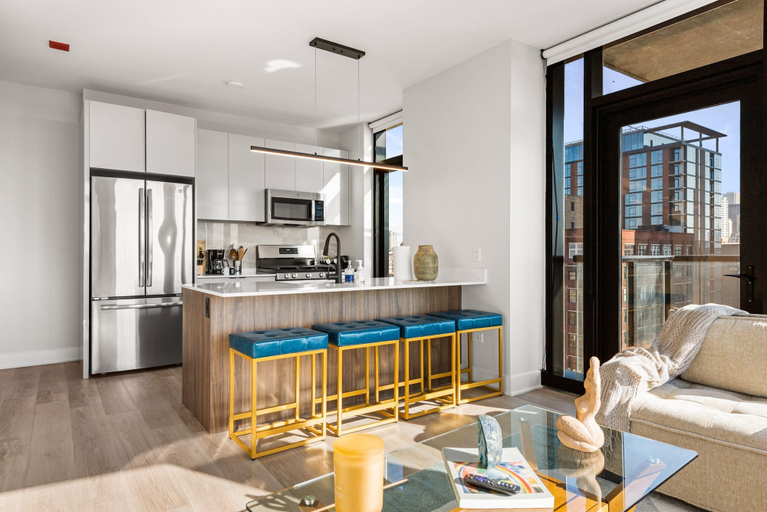 Room 3, Grand Stay 4 High-end 2BR Apartments, Cook