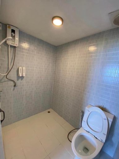 Bathroom 3, Parinya Hill Homestay & Cafe Koh Larn, Pattaya