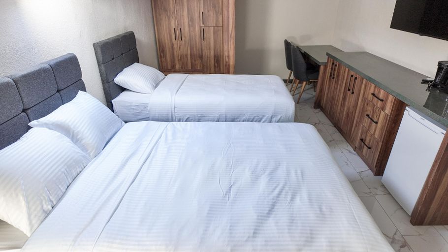 Bedroom 4, Faraza Rooms, Merkez