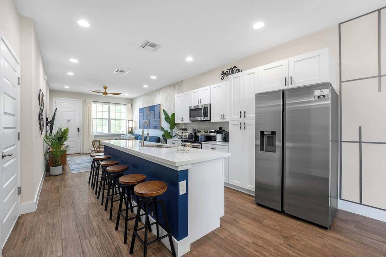 Interior 4, Beautiful 4BR Home w/ Modern Design, Osceola