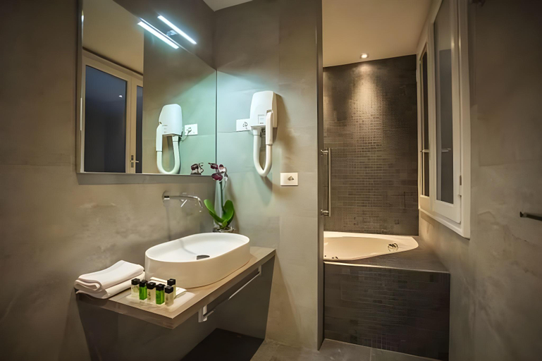Bathroom 4, Residenza D'Epoca Bretagna, Florence
