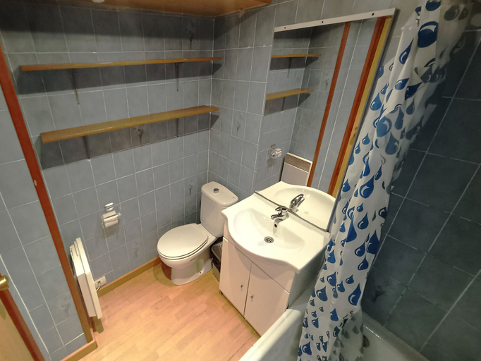 Bathroom 4, Apartamentos Lake Placid 3000, Pyrénées-Orientales