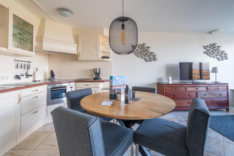 Private kitchen 3, 2 Person sea View Apartment, Texel