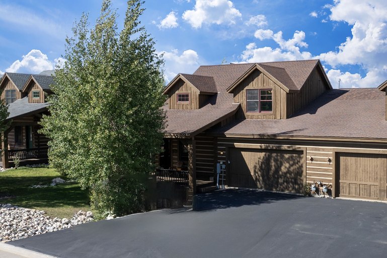 Exterior 2, 19th Hole 3 Bedroom Cabin, Grand