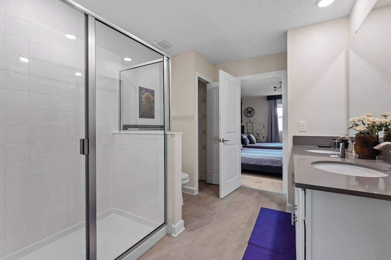 Bathroom 4, Themed 7bedroom and Pool 18 Guests, Osceola