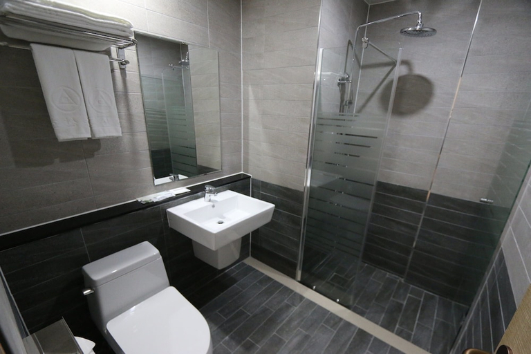 Bathroom 5, Daedunsan Hotel, Geumsan