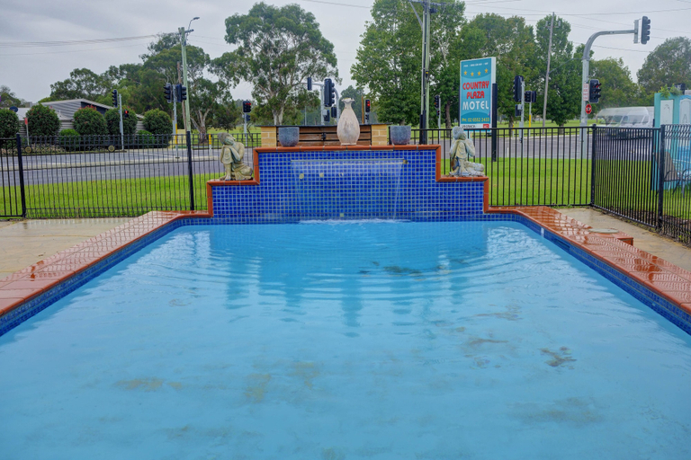 Sport & Beauty 2, Country Plaza Motel Taree, Greater Taree