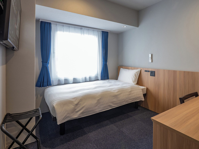 Room 4, Toyoko Inn Tokorozawa-eki Nishi-guchi, Tokorozawa