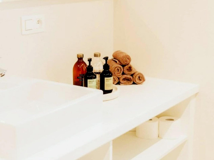 Bathroom 4, Luxury Holiday Home in Wingene for 12, West-Vlaanderen