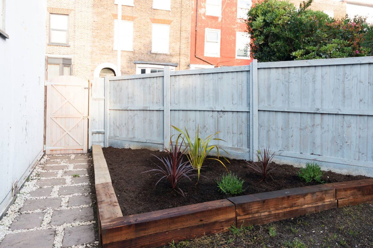 Room 3, Cosy Margate Getaway Sleeps 5 By Adliv, Kent