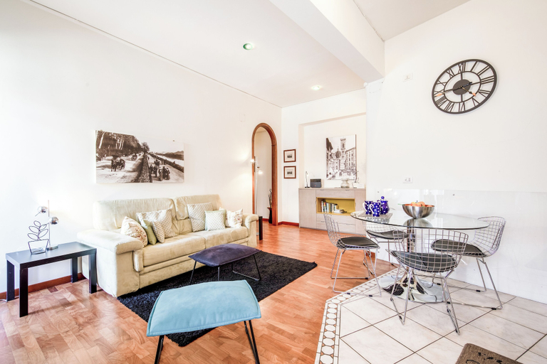 Others 4, GuestHost - Elegant Suite Ponte Vecchio, Florence