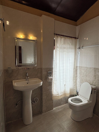 Bathroom 5, Traveller Jungle Camp, Narayani