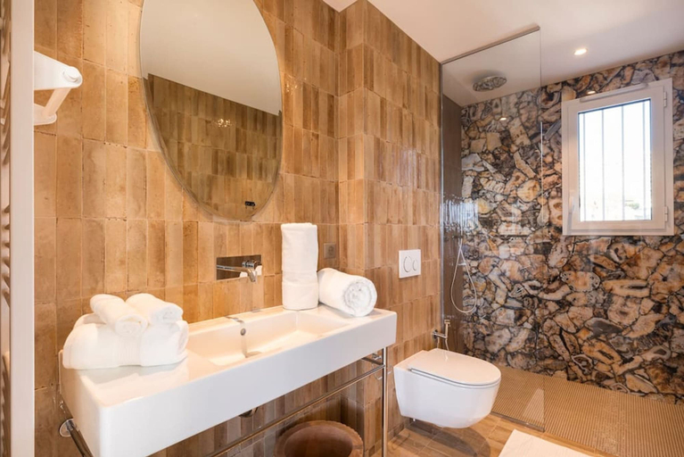 Room 4, Carla Rosa 10 Luxueux Appartement Piscine -2 BDR, Alpes-Maritimes