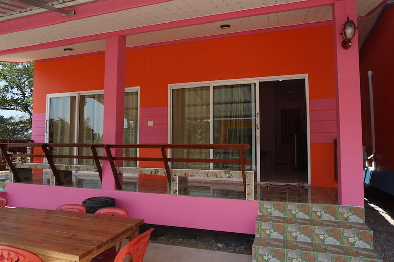 Others 2, Tonpor Resort, Tha Mai