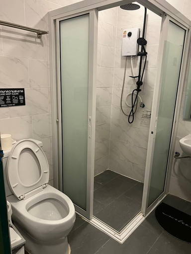 Bathroom 3, 666 Cnx Hostel, Muang Chiang Mai