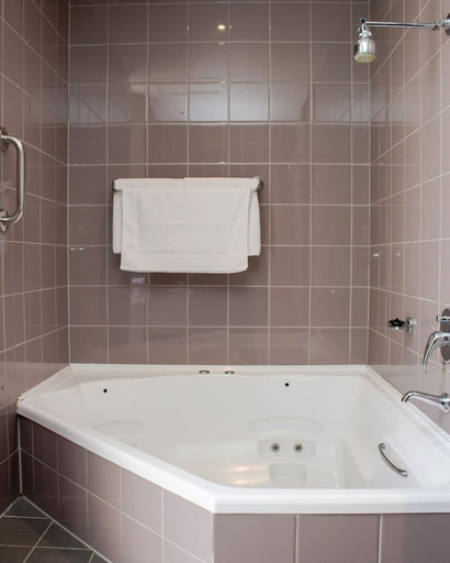 Bathroom 3, Highlander Hotel, Adelaide