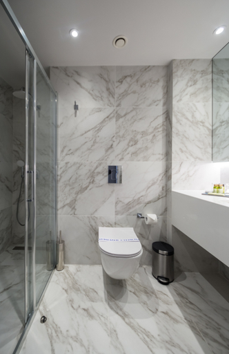 Bathroom 4, Sun Hall Hotel, Larnaca