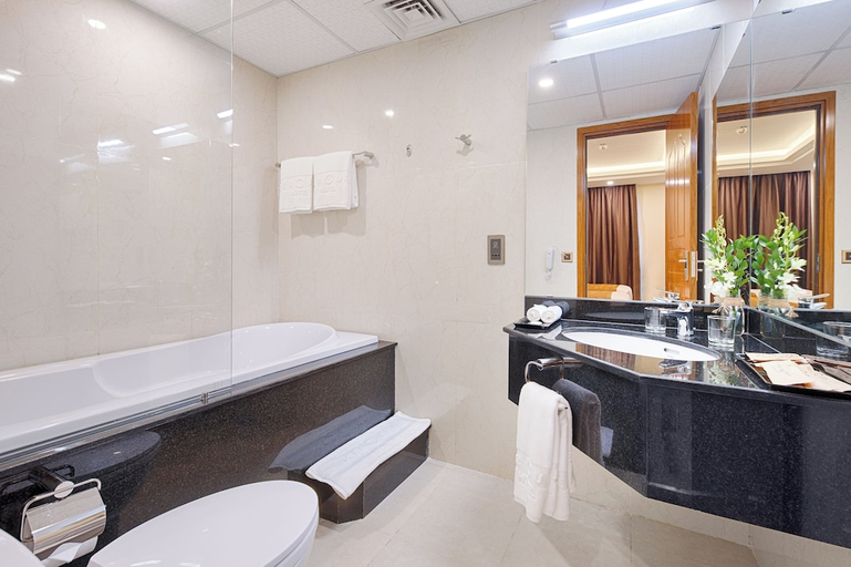 Bathroom 3, Mercury Apartment DaNang, Da Nang
