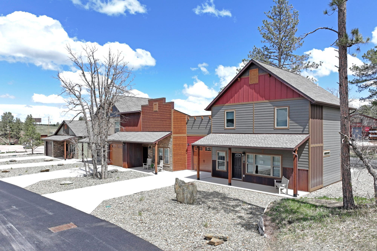 Room 5, Black Hills Retreat-hardrocker Haven, Pennington