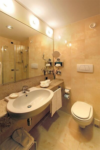 Bathroom 5, Hotel Tiffany, Milano