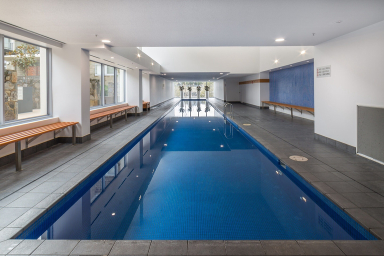 Pool, Central 1-bed With Parking, BBQ, Canberra